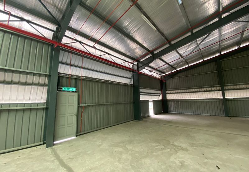 Ayer Keroh 1.5 Storey Bungalow Factory For Rent