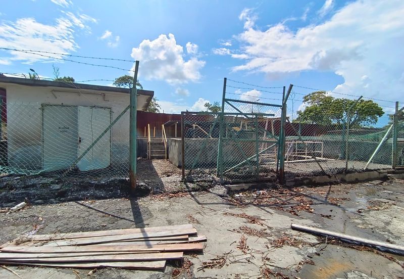 Merlimau Factory with Huge Land For Rent