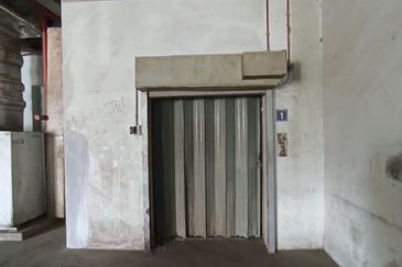 Merlimau Factory with Huge Land For Rent