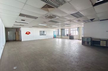 Merlimau Factory with Huge Land For Rent