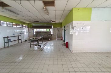 Merlimau Factory with Huge Land For Rent