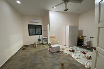 Ujong Pasir Freehold Main Road facing land for sale