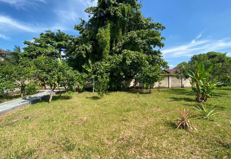 Ujong Pasir Freehold Main Road facing land for sale