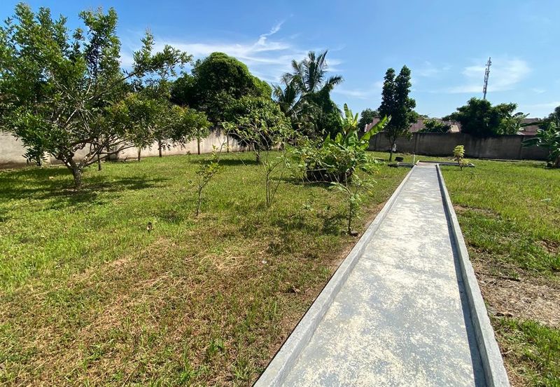 Ujong Pasir Freehold Main Road facing land for sale