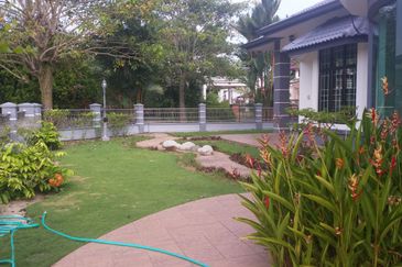 Single Store Corner Bungalow House @ Melaka Perdana Resort Homes