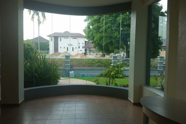 Single Store Corner Bungalow House @ Melaka Perdana Resort Homes