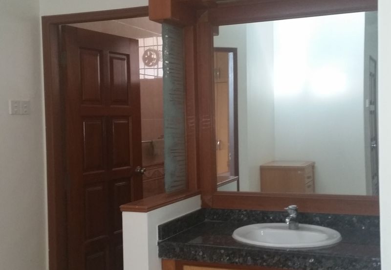 Single Store Corner Bungalow House @ Melaka Perdana Resort Homes