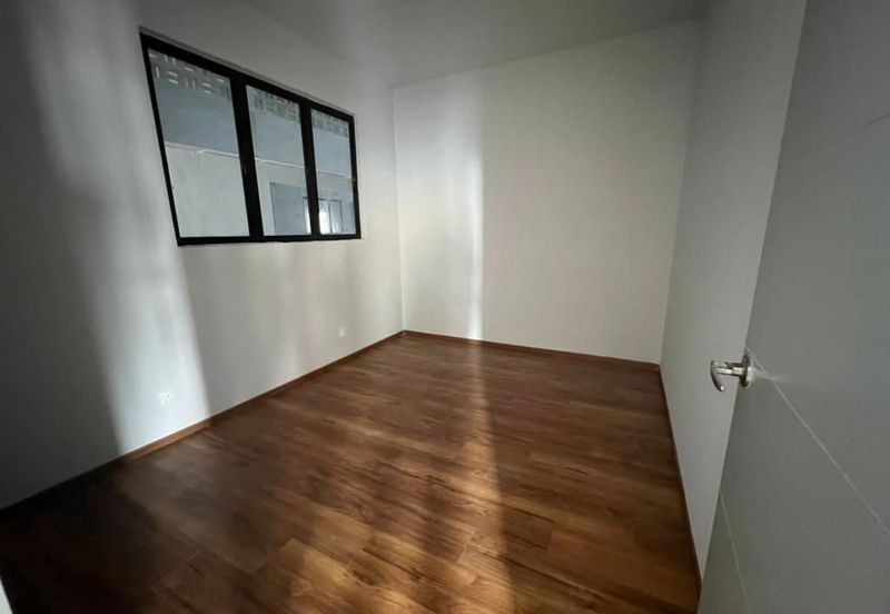 Admiral Residence Condo Unit for Sale