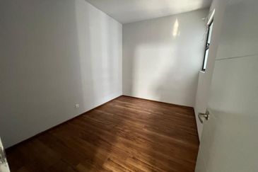 Admiral Residence Condo Unit for Sale