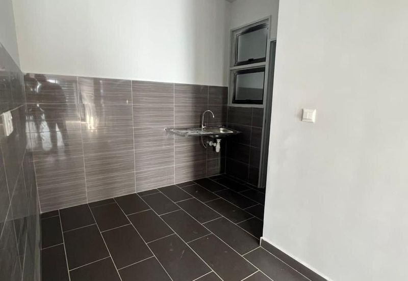 Admiral Residence Condo Unit for Sale