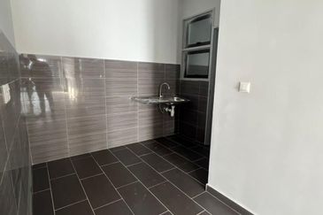 Admiral Residence Condo Unit for Sale