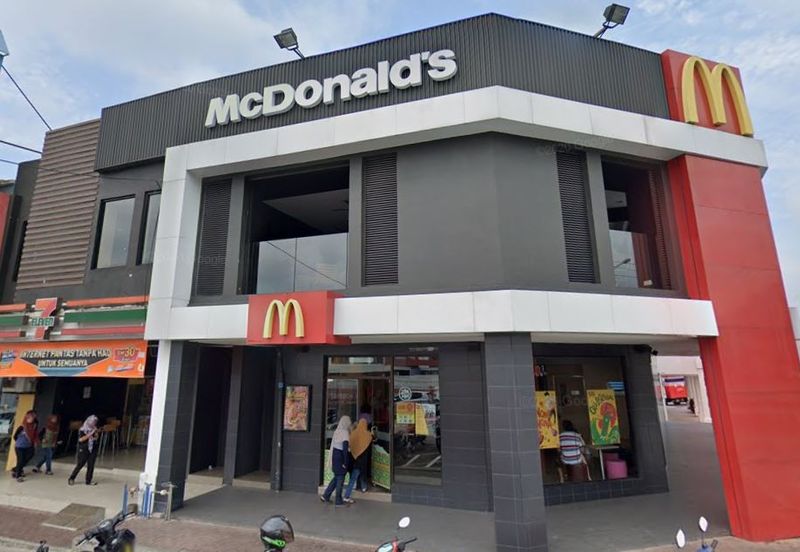 For Rent 2 Storey Corner Empty Shop @ Cheng Perdana Melaka