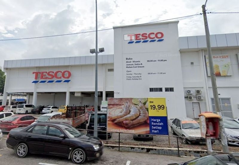 For Rent 2 Storey Corner Empty Shop @ Cheng Perdana Melaka