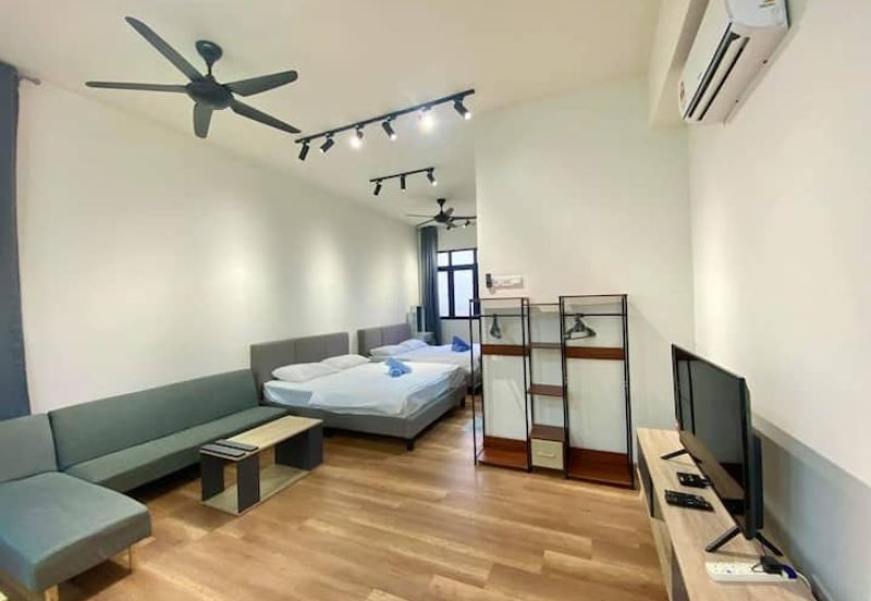 The Quartz Residence