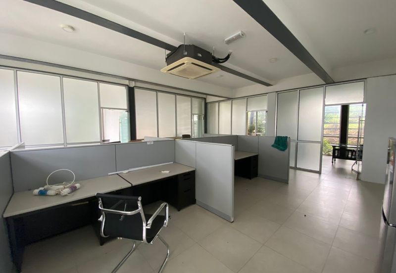 Batu Berendam Free Trade Zone Factory For Rent