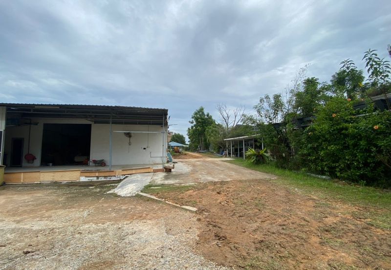 Batu Berendam Free Trade Zone Factory For Rent