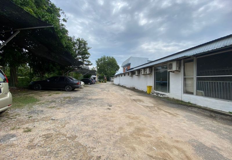 Batu Berendam Free Trade Zone Factory For Rent