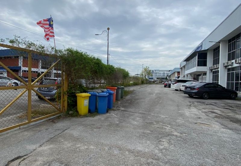 Batu Berendam Free Trade Zone Factory For Rent