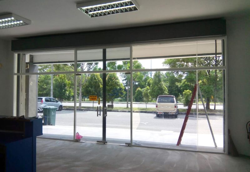 Ayer Keroh 2-Storey Shoplot Facing Main Road for Rent