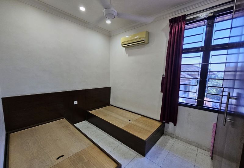 2 Storey Corner Terrace House Freehold Gated & Guarded Extra land 4,220sqft