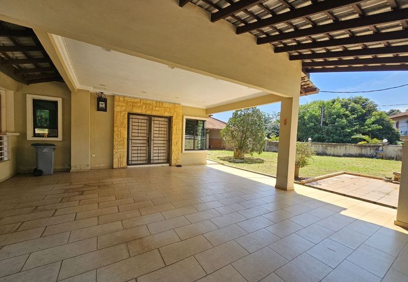 2 Storey Corner Terrace House Freehold Gated & Guarded Extra land 4,220sqft