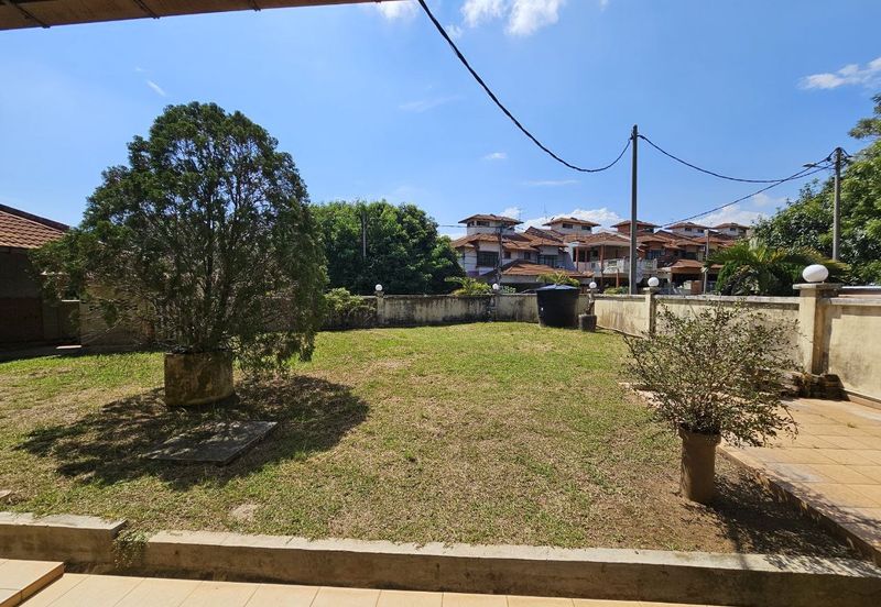 2 Storey Corner Terrace House Freehold Gated & Guarded Extra land 4,220sqft