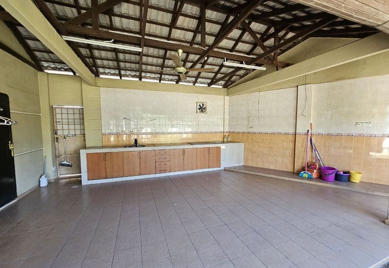 2 Storey Corner Terrace House Freehold Gated & Guarded Extra land 4,220sqft