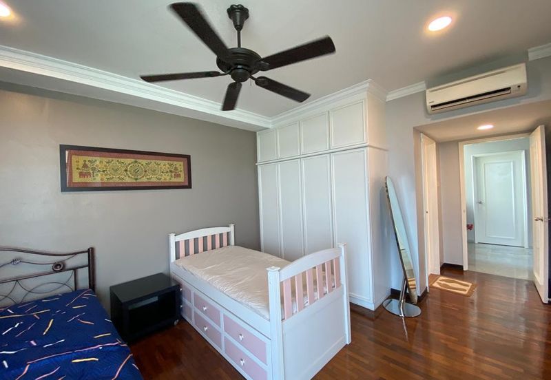 Ocean Palms Condominium