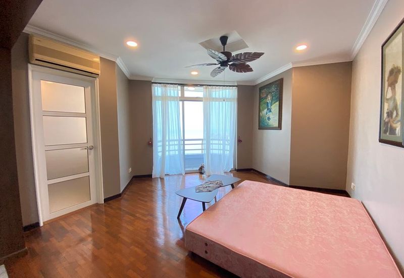 Ocean Palms Condominium