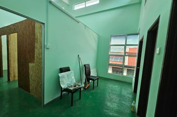 For Sale Double Storey Shop with Basement (Corner Lot)