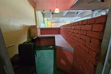 For Sale Double Storey Shop with Basement (Corner Lot)