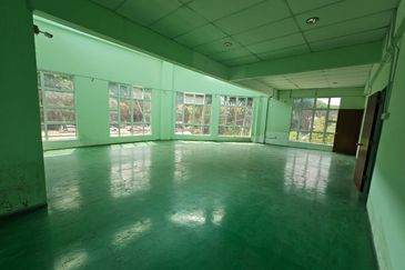 For Sale Double Storey Shop with Basement (Corner Lot)