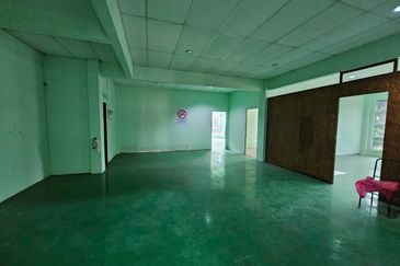 For Sale Double Storey Shop with Basement (Corner Lot)