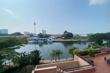 CASA DEL RIO RESIDENCES