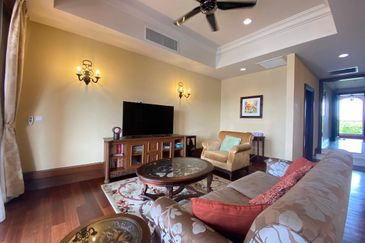 CASA DEL RIO RESIDENCES