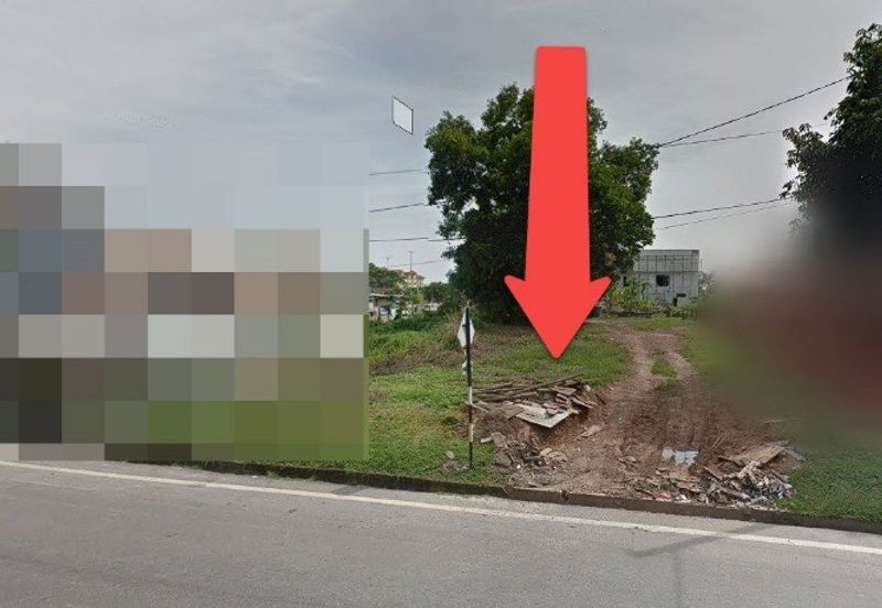 Ujong Pasir Facing Main Road Land For Sale