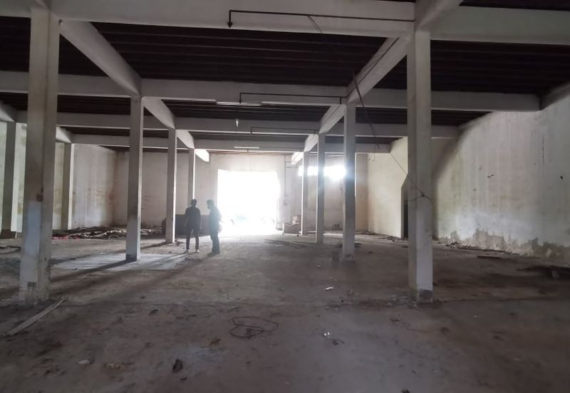 For Sale 2 Storey Building attached with Melaka Riverside