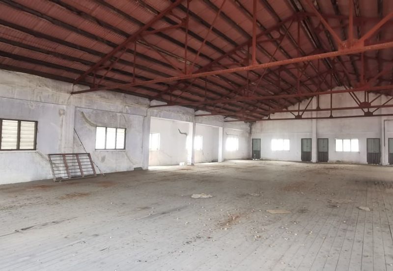 For Sale 2 Storey Building attached with Melaka Riverside