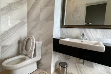 Silverscape Luxury Residences