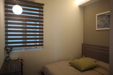 Freehold, Level 22, 3 Bedrooms Condo for Sale  