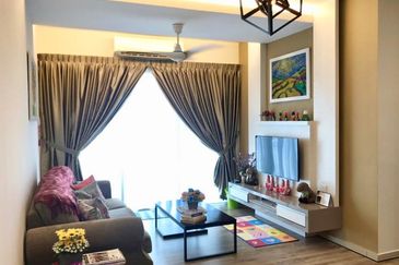 Freehold, Level 22, 3 Bedrooms Condo for Sale  