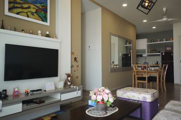 Freehold, Level 22, 3 Bedrooms Condo for Sale  