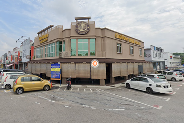 Hot Commercial hub Cheng Lotus 2 Storey Shop 22x70 High Traffic Area