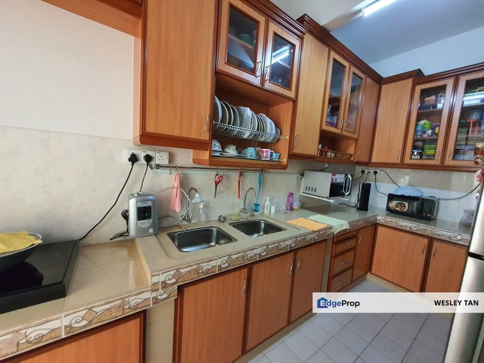 Super Value Furnished 1.5 Storey Upper Townhouse Freehold Non Bumi 3rooms Non Bumi, Melaka, Cheng