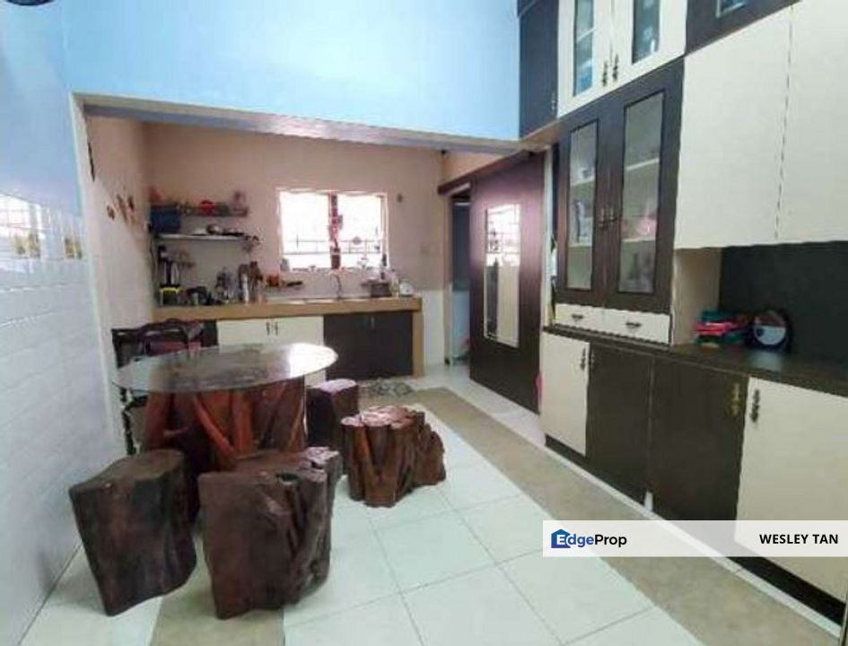  Cheng 2 Storey Terrace Fully Furnished 3 Rooms 2-3 cars parking Near Cheng Lotus CIMB HLB MBB, Melaka, Melaka Tengah