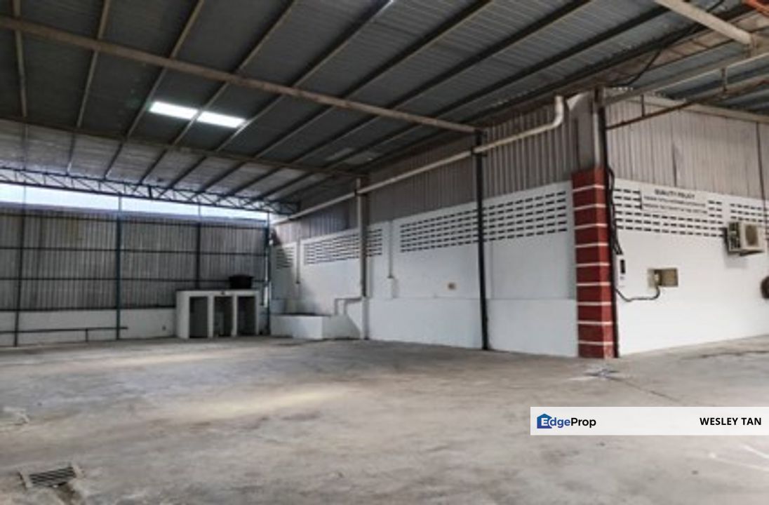  4 Side by Side 31,000sf Factory Warehouse in Bukit Rambai Melaka Rent, Melaka, Bukit Rambai