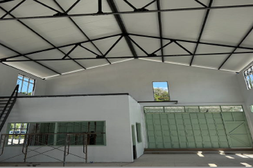 Bukit Cina Roadside Commercial Building Freehold 5,852sf Newly Touched