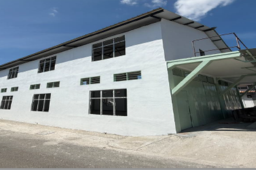 Bukit Cina Roadside Commercial Building Freehold 5,852sf Newly Touched