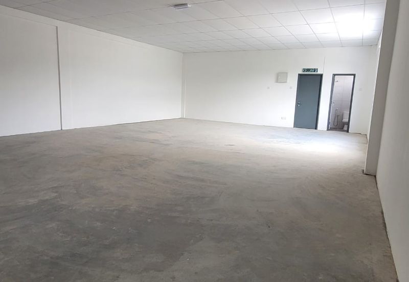  1.5 Storey Semi-D Adjoining Factory 10,800sf in Perindustrian Krubong Newly Build