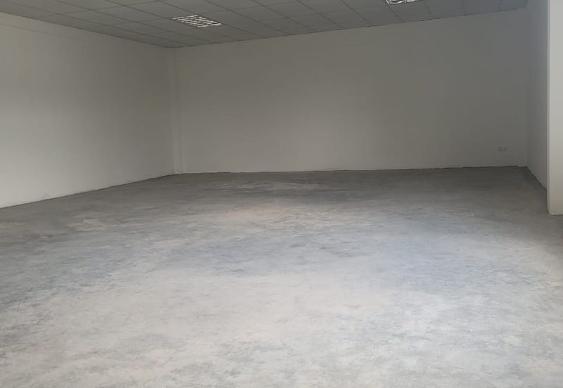  1.5 Storey Semi-D Adjoining Factory 10,800sf in Perindustrian Krubong Newly Build